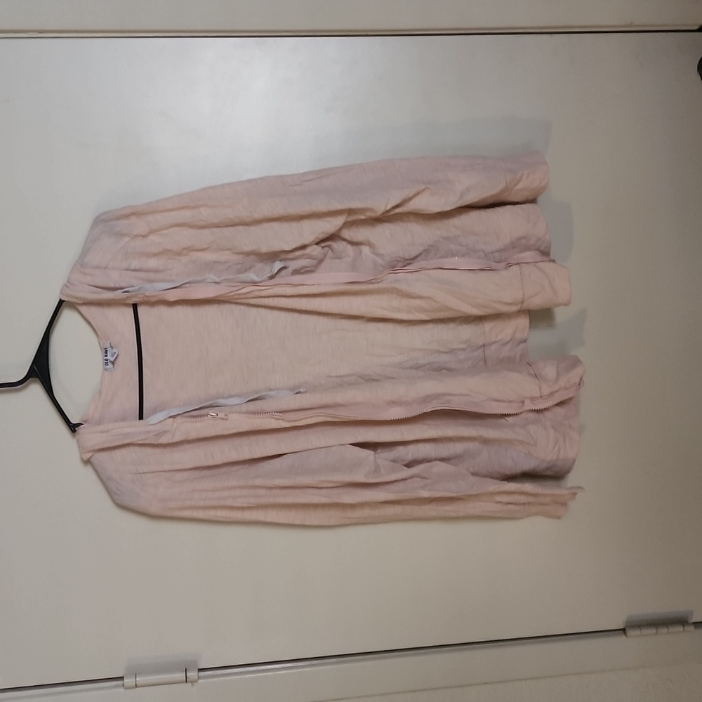 Lightweight sweater